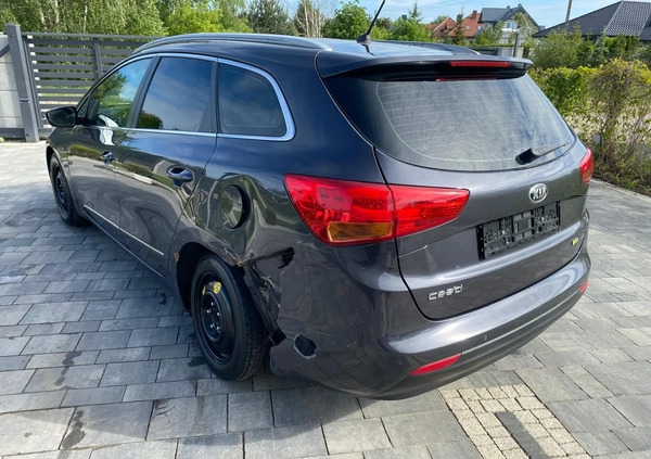 Kia Ceed cena 23900 przebieg: 163900, rok produkcji 2013 z Świecie małe 379